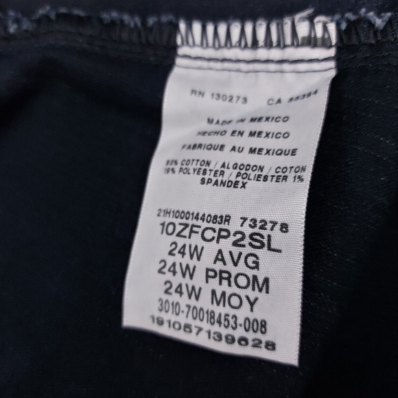 Chic Classic Collection Plus Size Pull On Jeans 24W - Picture 3 of 7